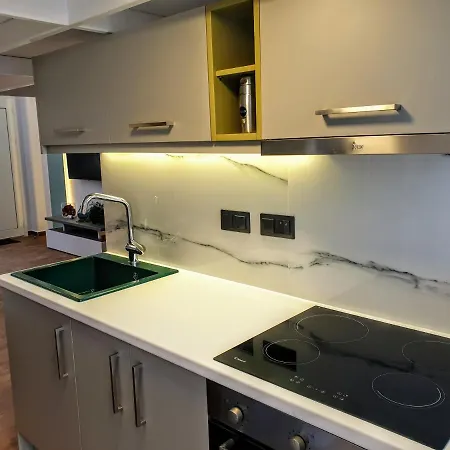 Апартаменты House Loft Каламата