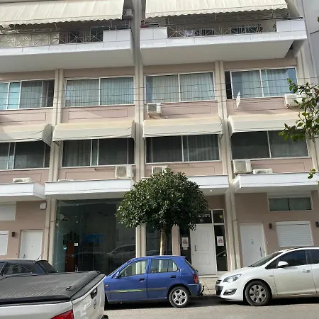 House Loft アパート カラマタ